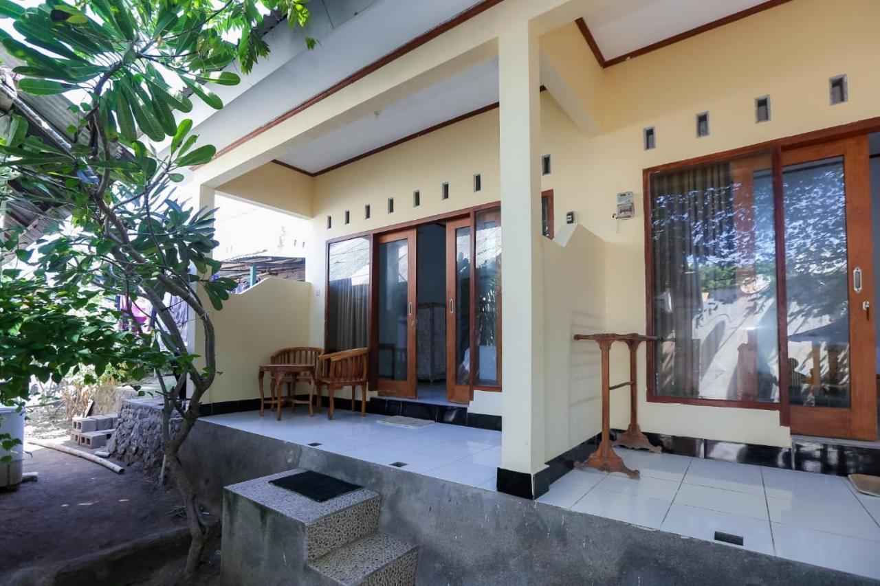 Apartamento Radika House Gili Trawangan Exterior foto